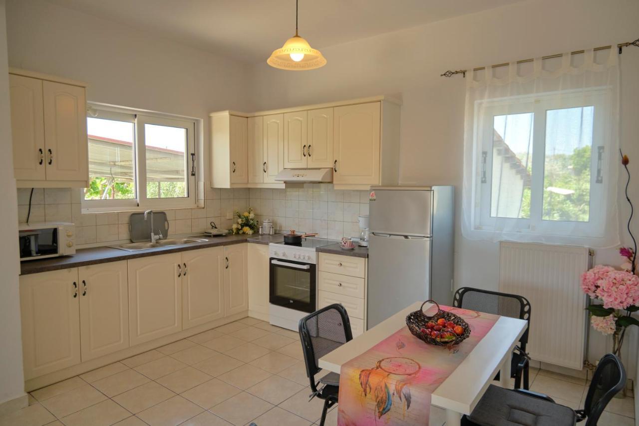 Morfis Getaway Apartment Kalpaki  Eksteriør billede